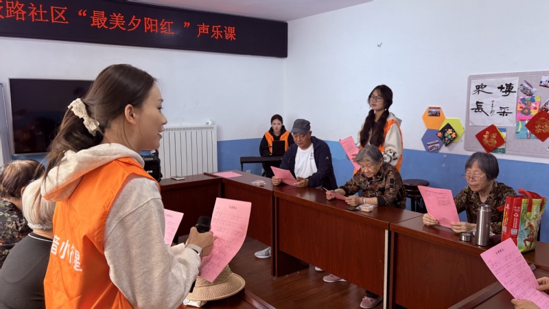 【大学生进社区】月满中秋·声暖...